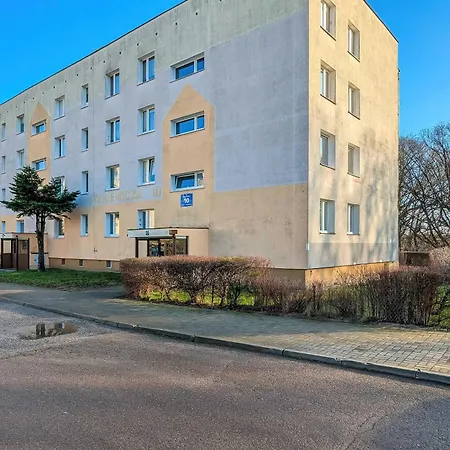 W Gdyni Z Ogrodkiem I 2 Sypialniami By Renters Apartmán