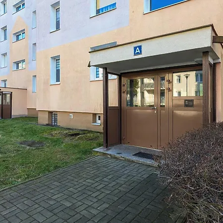 Apartmán W Gdyni Z Ogrodkiem I 2 Sypialniami By Renters *