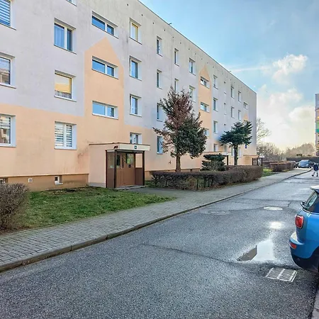 W Gdyni Z Ogrodkiem I 2 Sypialniami By Renters Gdyně