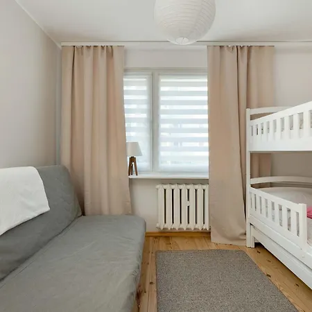 W Gdyni Z Ogrodkiem I 2 Sypialniami By Renters Apartmán *