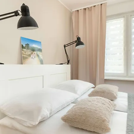 W Gdyni Z Ogrodkiem I 2 Sypialniami By Renters Gdyně