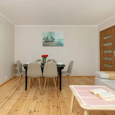 Apartmán W Gdyni Z Ogrodkiem I 2 Sypialniami By Renters Gdyně